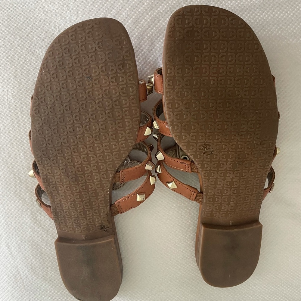 Sandals - Picture 4 of 4